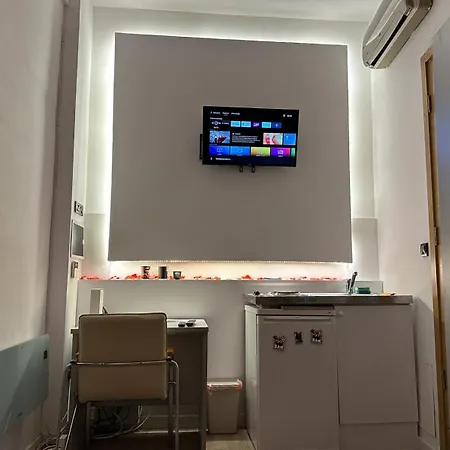 Urban Lux Apartment
